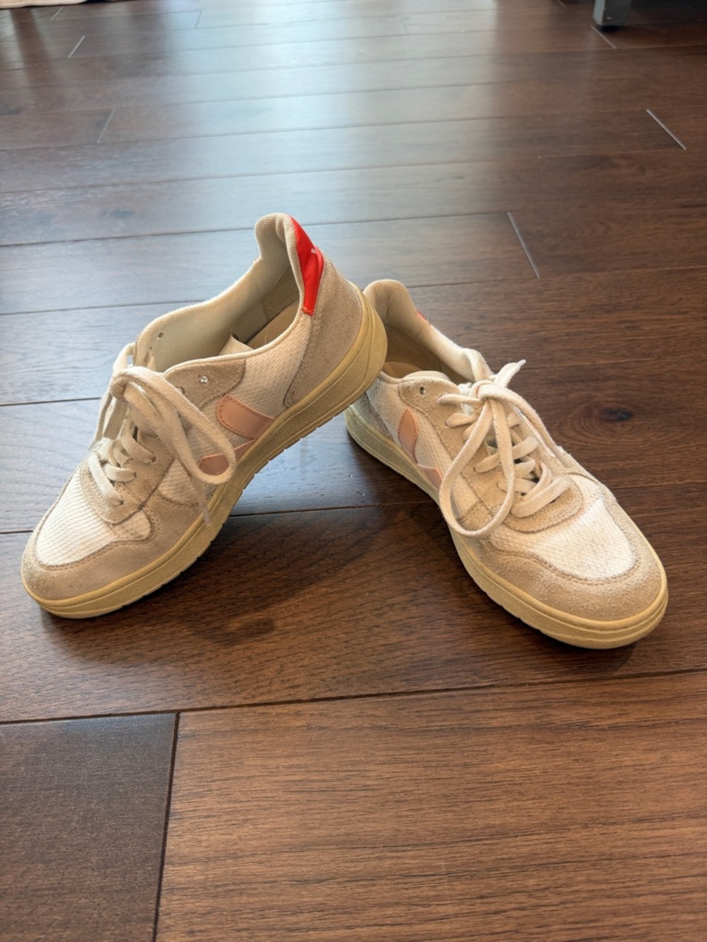 Veja V-10 SP2020 Collection Size 37/6 - C33-002